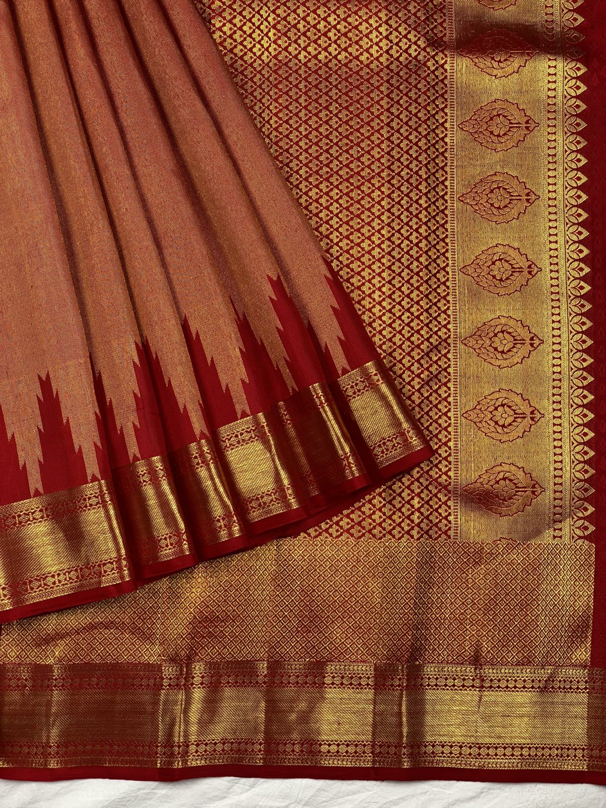 Women Multicolor Kanjeevaram Silk Colorblock Saree With Unstitched Blouse main image 0