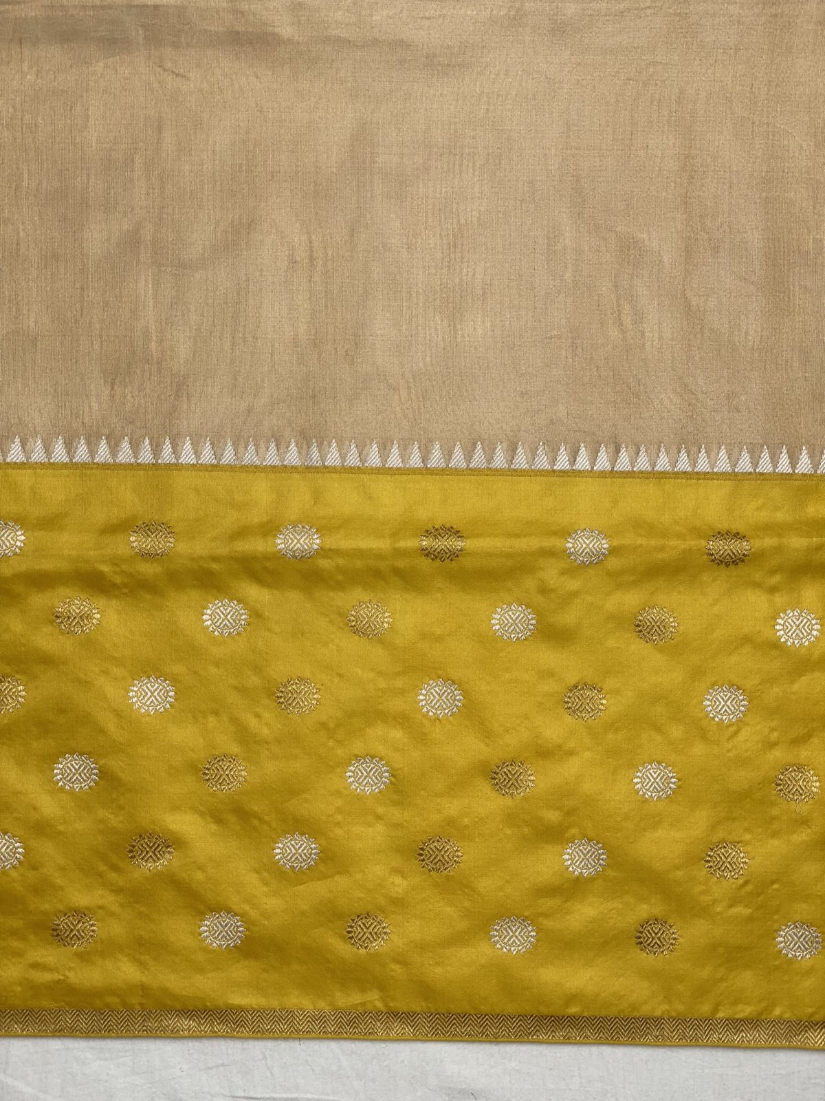 Banarasi  kora organza Embroidery Trendy Saree